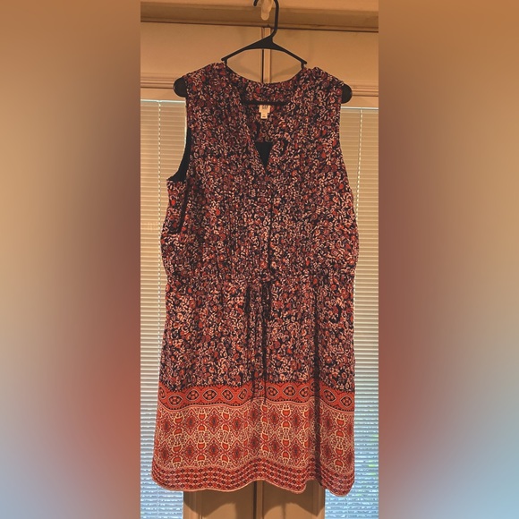 GAP Dresses & Skirts - NWOT Gap floral sleeve less dress. Size XL